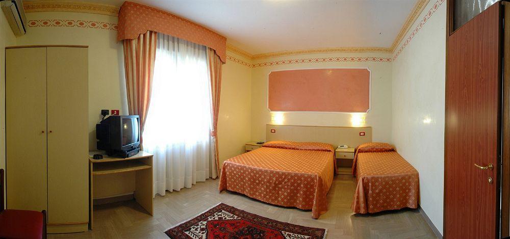 Locanda Zabotto Кампанья-Лупия Экстерьер фото